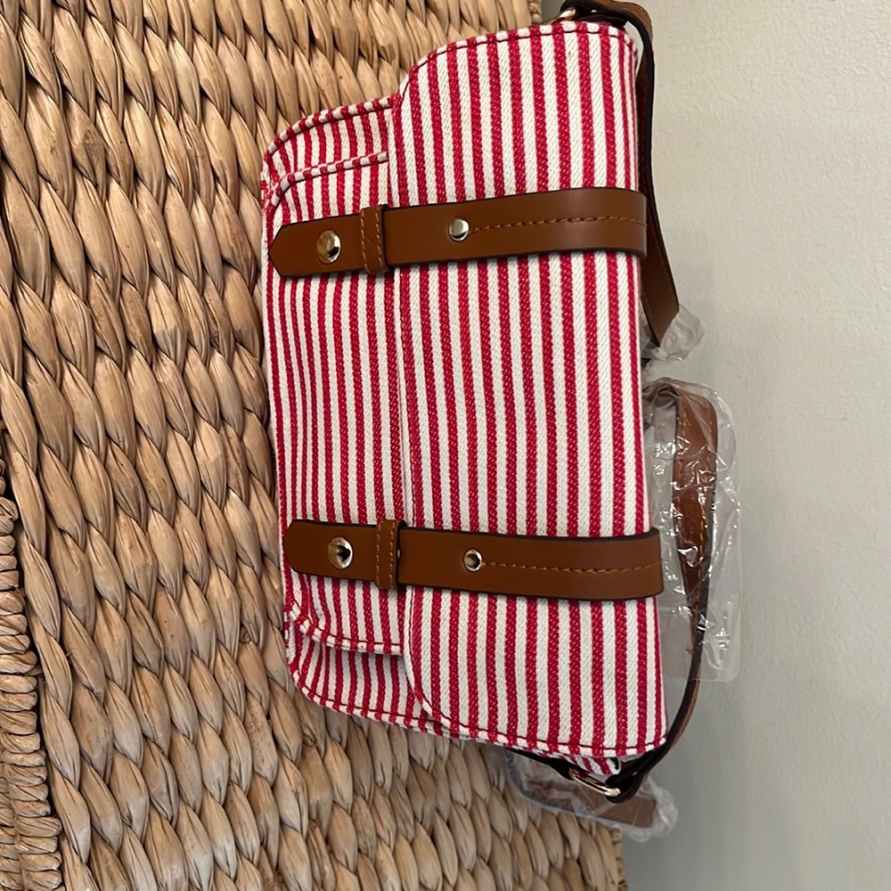 Red and white striped bag brand new. Bought at Vintage Hills Boutique
